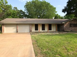 201 Brookside Dr E, Bryan, TX 77801