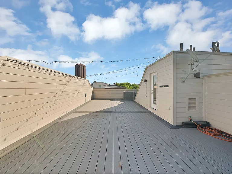 2420 Hugo St #3 — Photo 64