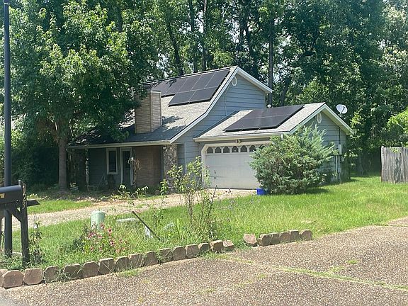 2nd image of 125 Rolling Oaks Dr