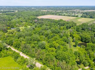 8429 Hough Rd, Almont, MI 48003