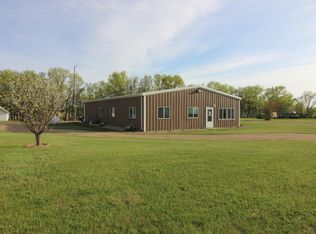 6951 Apple Creek Rd, Bismarck, ND 58504