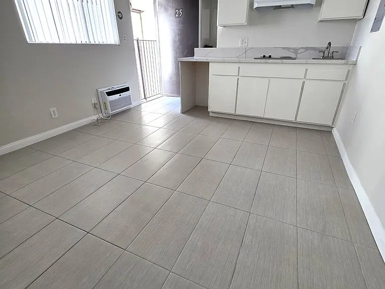 11018 Aqua Vista, LLC — Photo 6