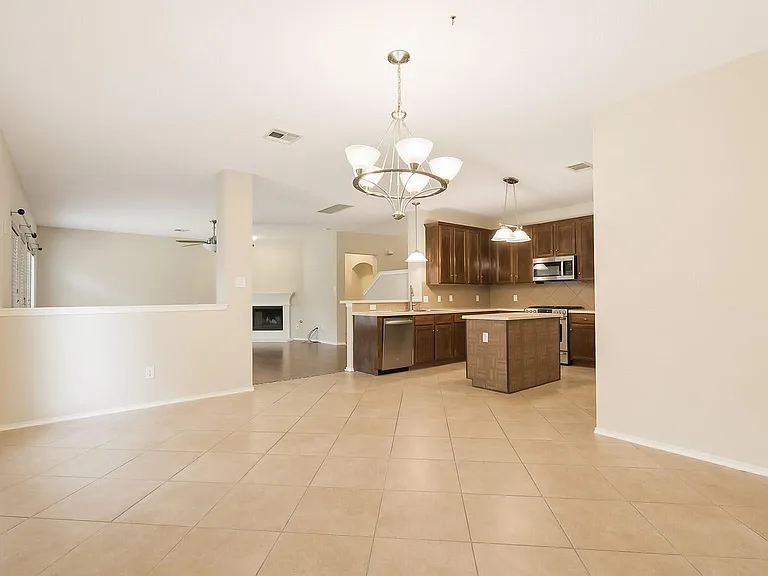 1132 Alexandria Way — Photo 12