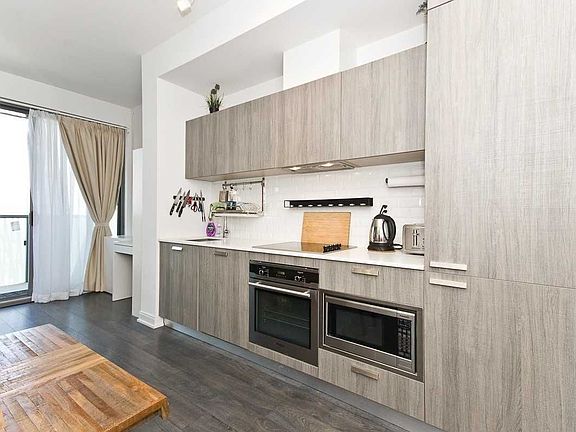 4th image of 50 Charles St E #4410