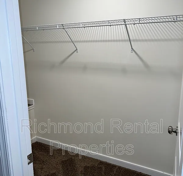 1503 Stonewall Manor Dr — Photo 9