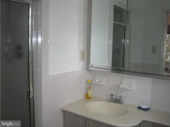 346 E Lancaster Ave APT 312, Wynnewood, PA 19096
