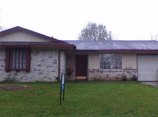 715 Edgeglen Dr, Dallas, TX 75217