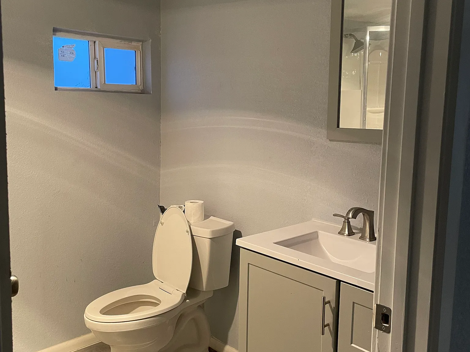 2 bed, 1000 sqft, $1,225 — Photo 3