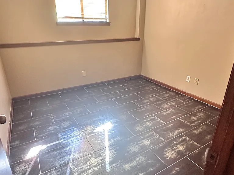 3335 Hillside Dr — Photo 26