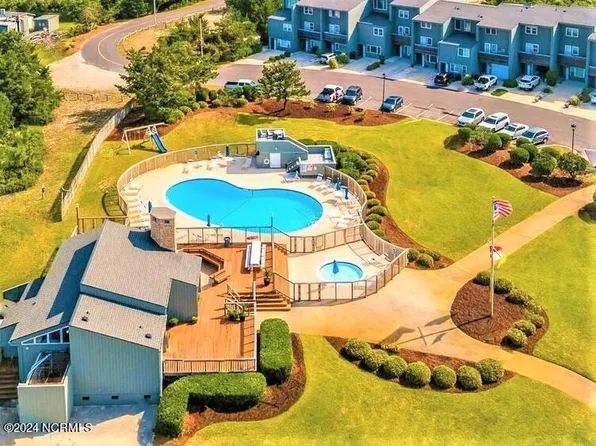 2106 E Fort Macon Road #204, Atlantic Beach, NC 28512