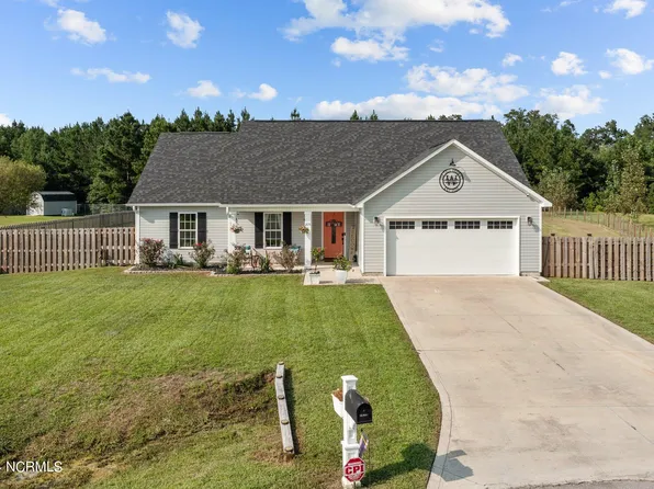 205 Tall Tree Court, Maysville, NC 28555