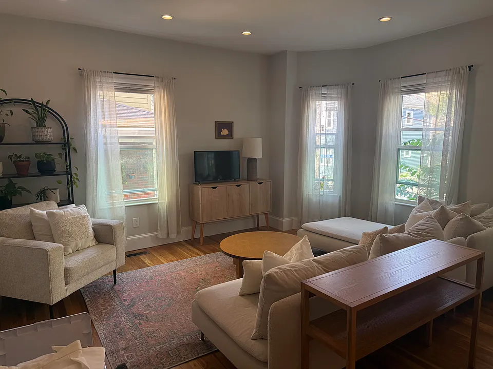 45 Lowell St #1