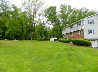 115 Charles Dr, Tewksbury, MA 01876