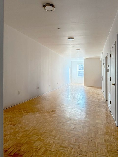 1st image of 21 Ten Eyck St APT 2