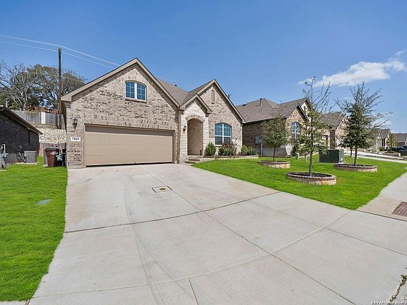 3rd image of 7819 Cypress View