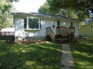 628 S 2nd St, Seward, NE 68434