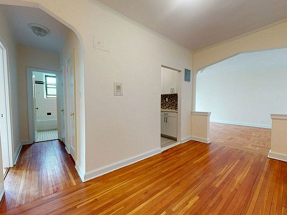 2nd image of 8315 Lefferts Blvd APT 4P