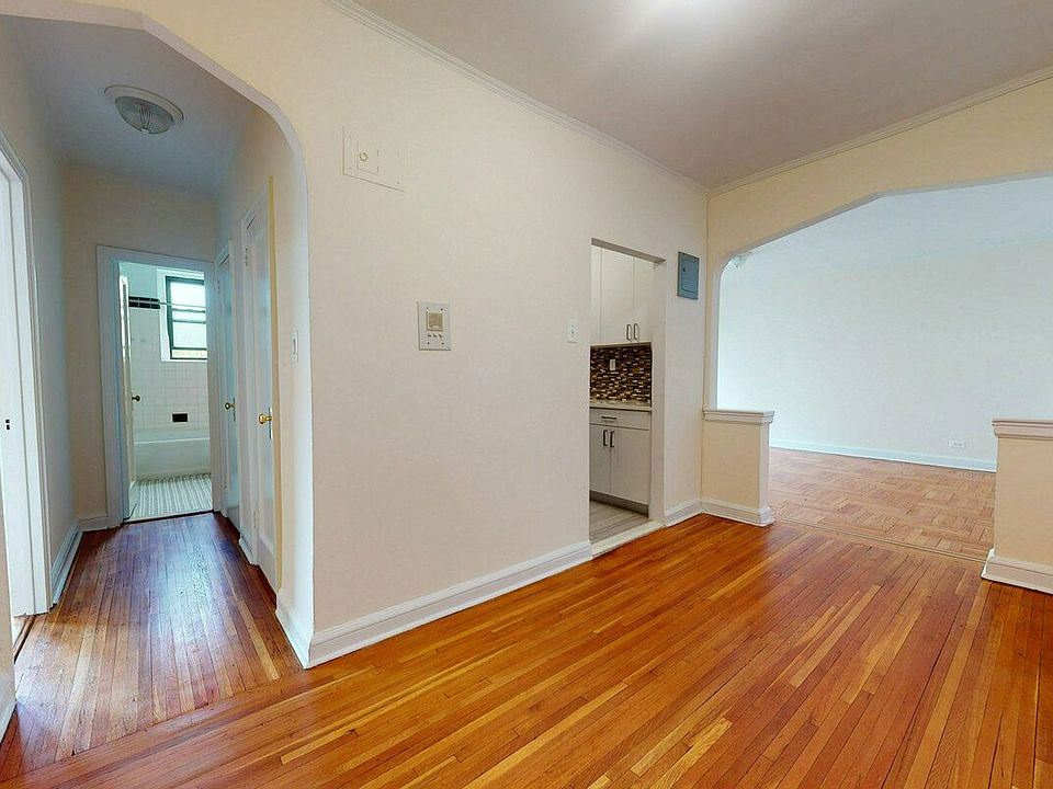 2nd image of 83-15 Lefferts Blvd #4LP