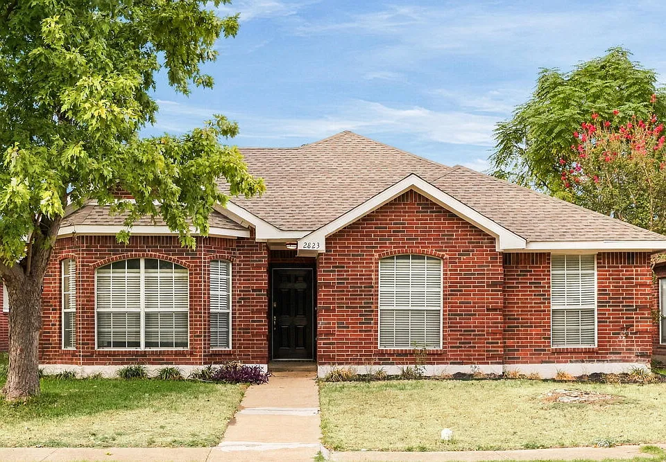 2823 Saint Martin Dr