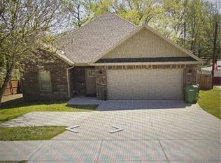 96 N Double Springs Rd, Farmington, AR 72730