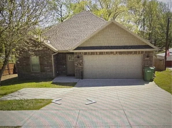 96 N Double Springs Rd, Farmington, AR 72730