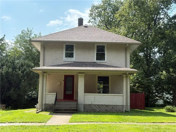 415 S 4th St, Hoopeston, IL 60942
