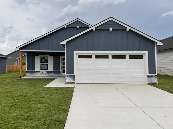 3610 E Bearsden St, Derby, KS 67037