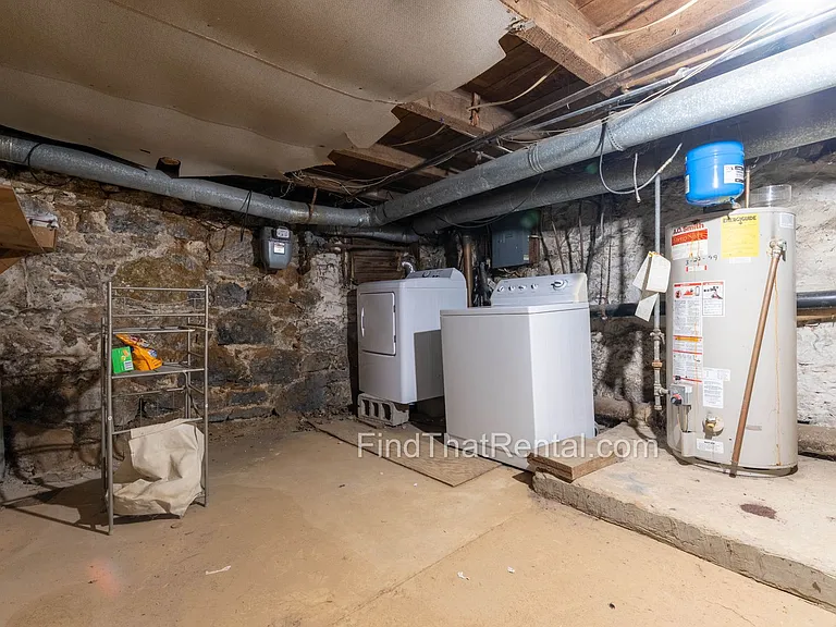 136 W Church Ave — Photo 24