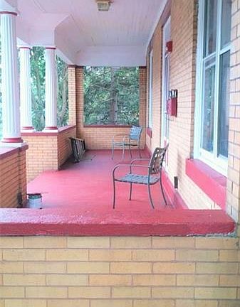 3rd image of Park St Unit 40