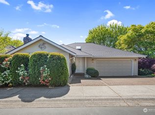 631 Elm Pl, Edmonds, WA 98020