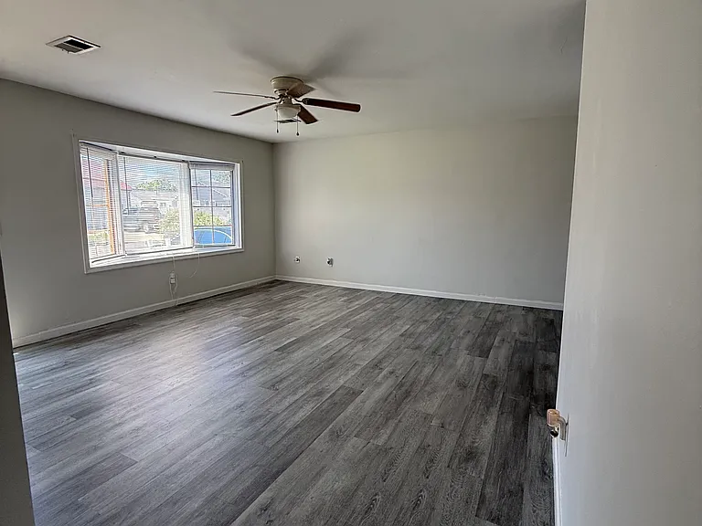 3238 Meadow St — Photo 8