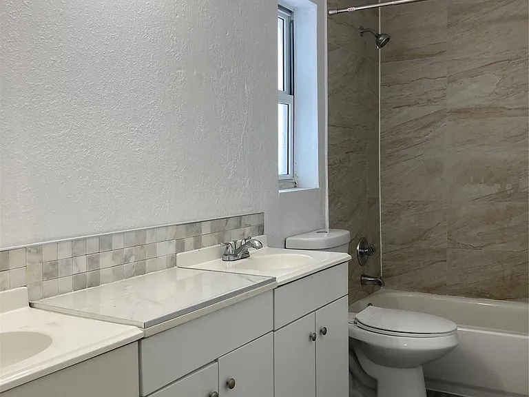 6230 SW 4th Pl — Photo 12