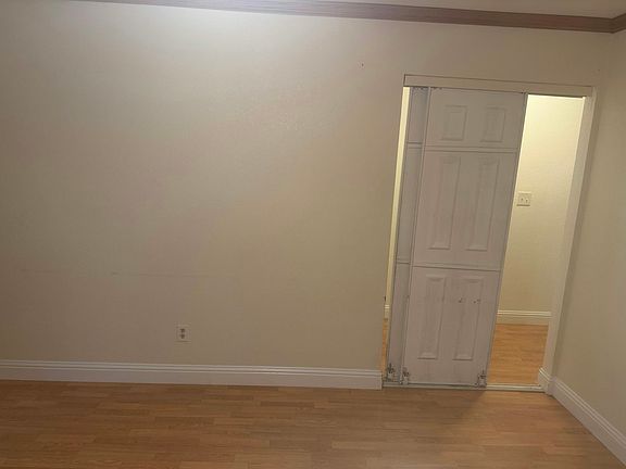 2nd image of 85 Coral Ln