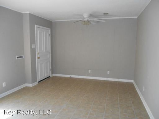 5th image of 704 Leland St