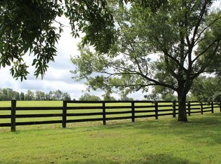 420 Johnston Rd, Lexington, KY 40516