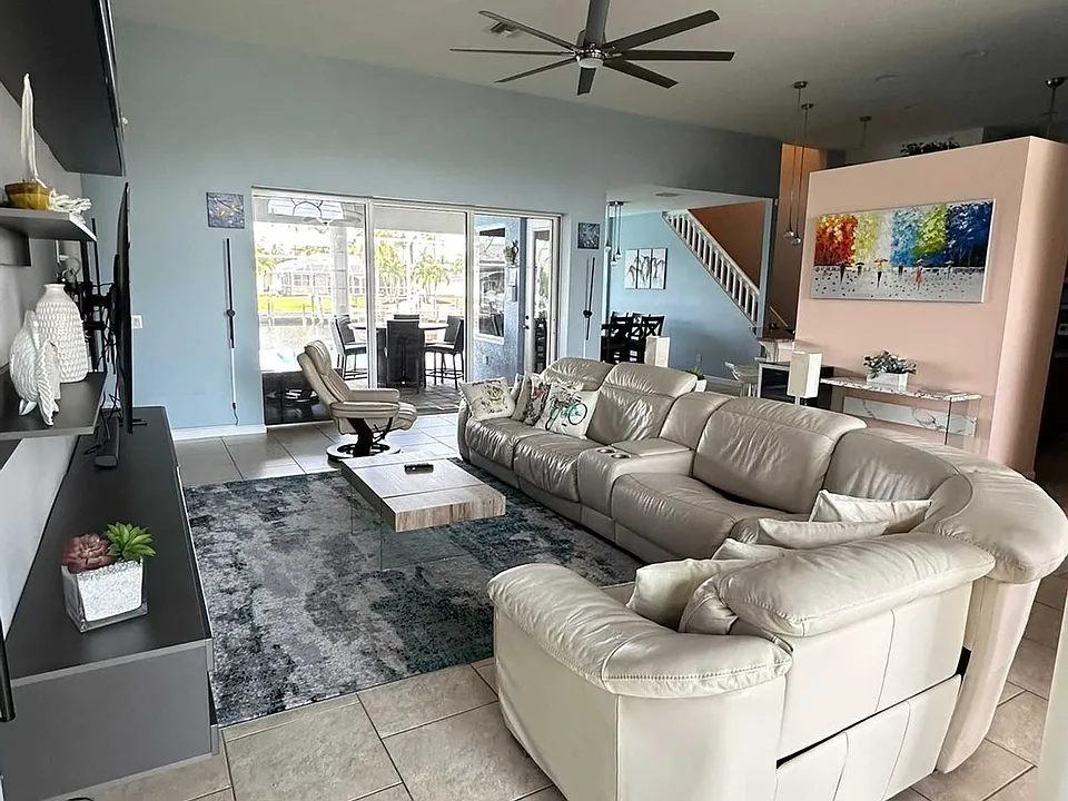 5224 SW 18th Ave #ID1639290P