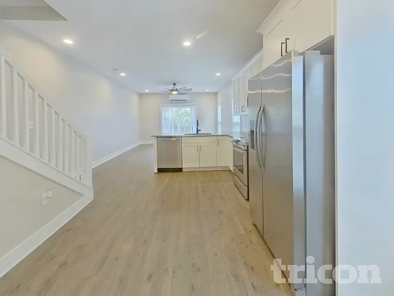 3047 Ridge Ave — Photo 5