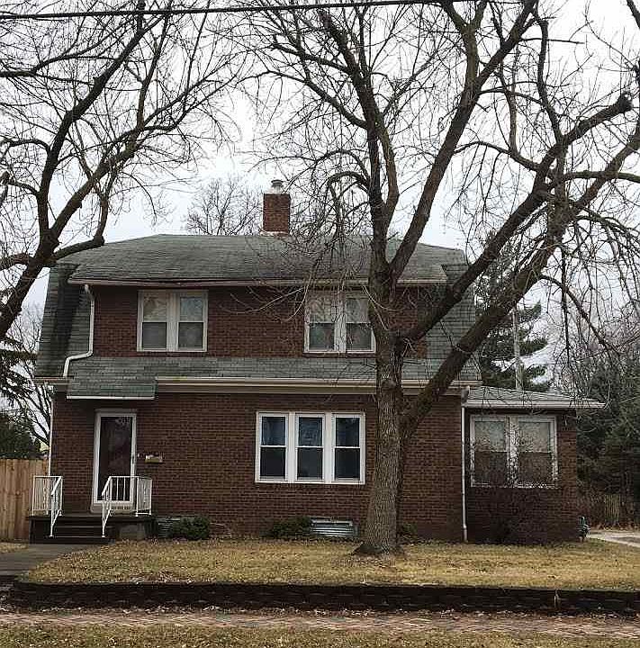 1st image of 221 N Sherman Ave