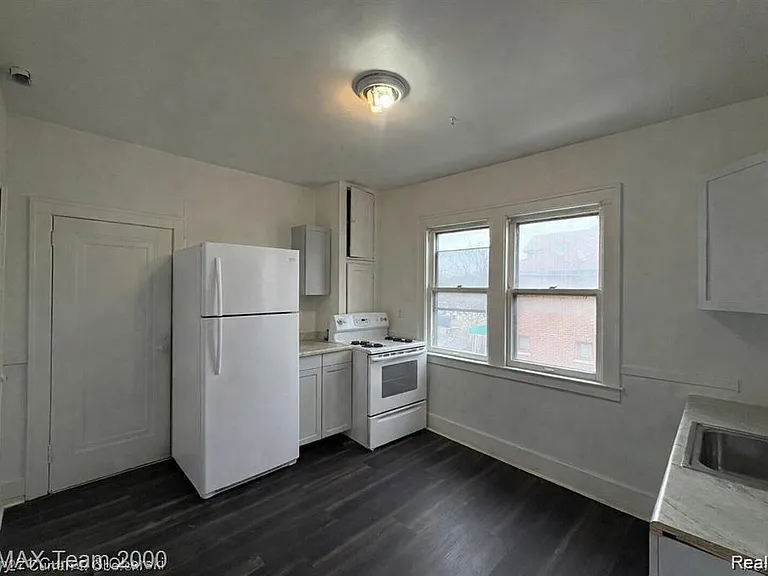 2683 Clements St — Photo 5