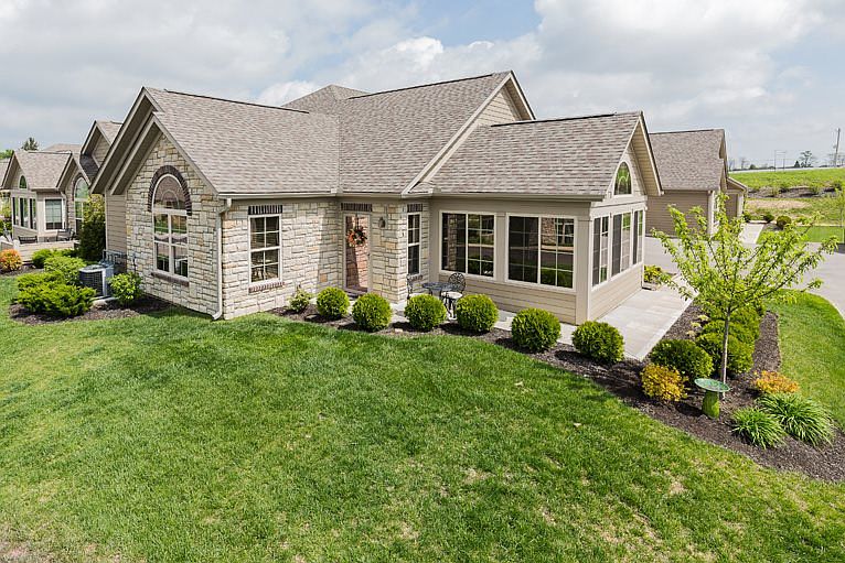 1st image of 9064 Royal Oak Ln
