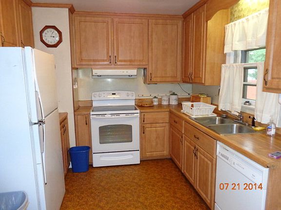 3rd image of 313 Pine St