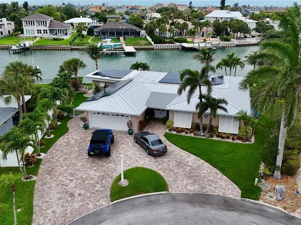 454 1st St W, Tierra Verde, FL 33715
