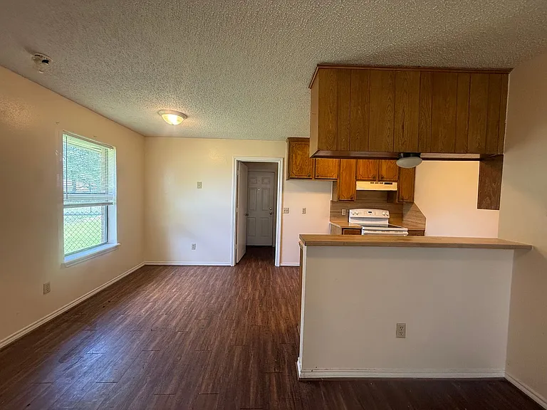 3243 Stoneridge Dr — Photo 7