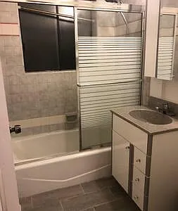 Upstairs Full Bathroom 1