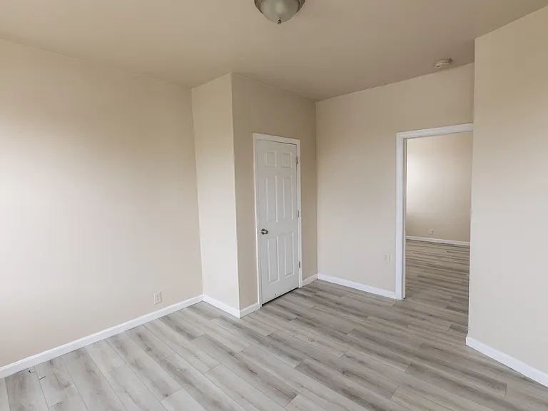 154 Taylor St — Photo 4