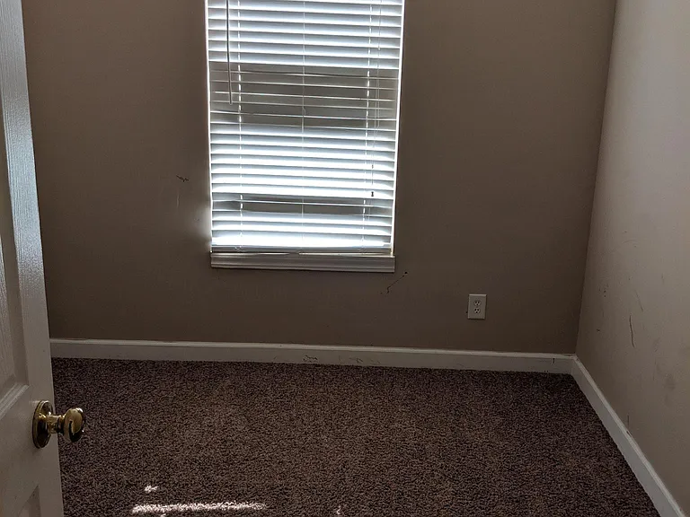 239 Lehr Dr — Photo 12