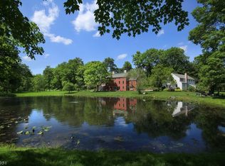 73 Baileys Mill Rd, Harding Twp, NJ 07920