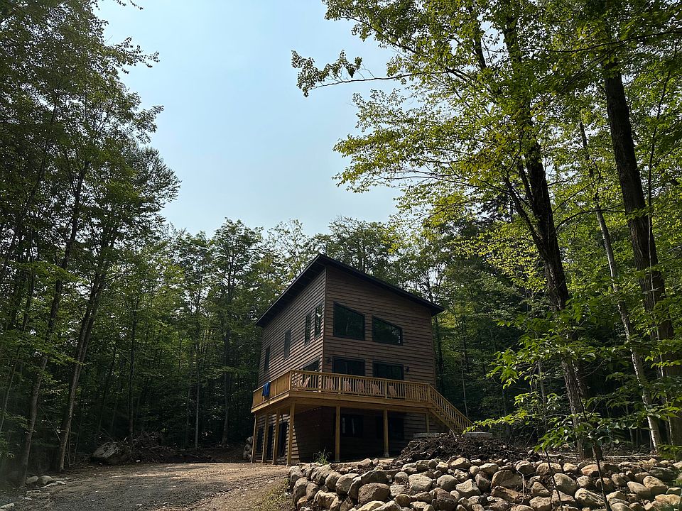 1st image of 48 Amanda Dr