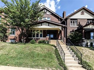 7027 Berthold Ave, Saint Louis, MO 63117