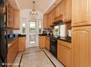 4186 Huanui St, Honolulu, HI 96816